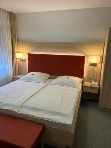 Hotel Kaiserhof Siegburg Buitenkant foto